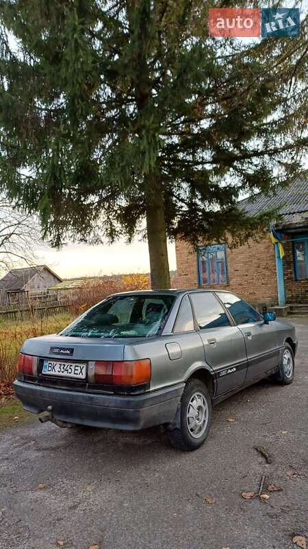 Седан Audi 80 1991 в Дубровице