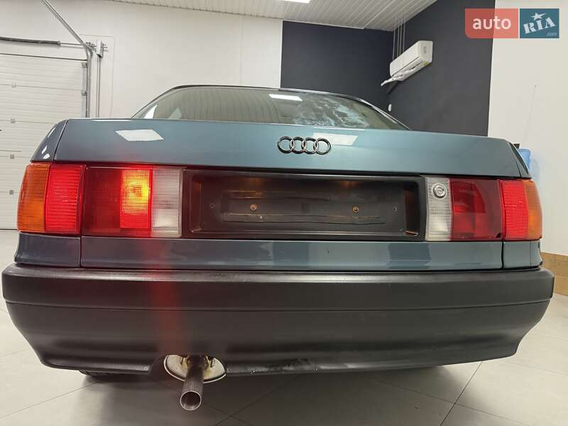 Седан Audi 80 1990 в Дрогобыче