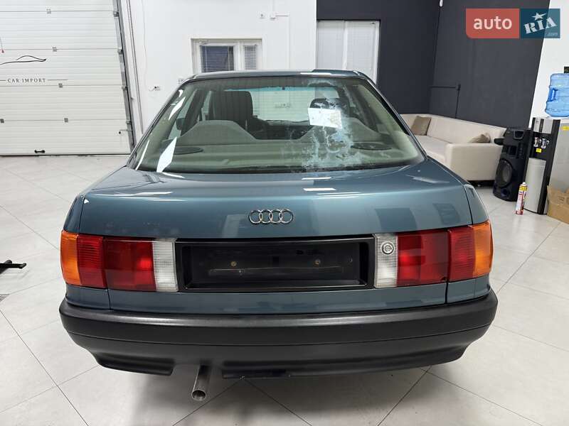 Седан Audi 80 1990 в Дрогобыче