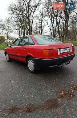 Седан Audi 80 1988 в Гадяче