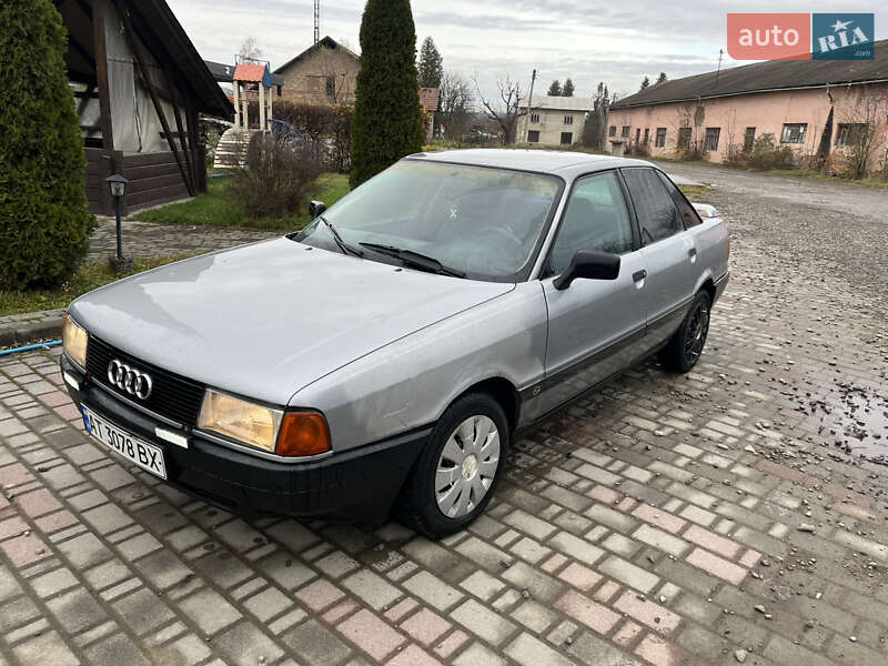 Седан Audi 80 1987 в Косове