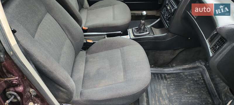 Седан Audi 80 1988 в Помошной