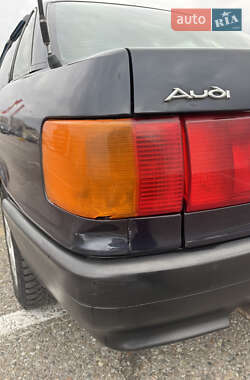 Седан Audi 80 1989 в Чернівцях