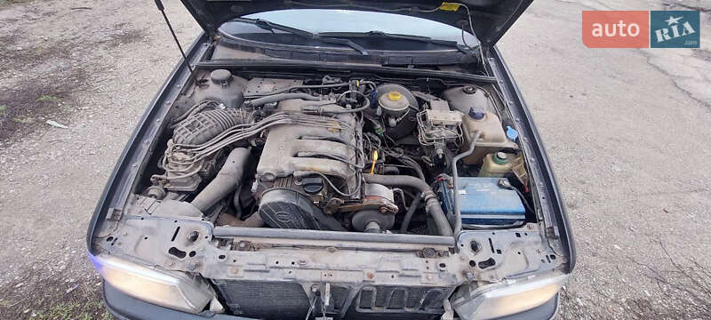 Седан Audi 80 1994 в Запорожье