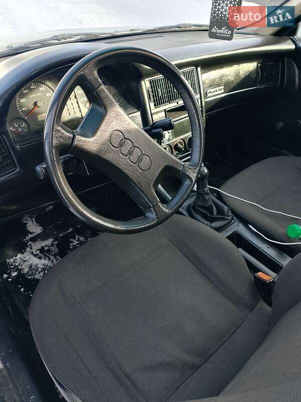 Седан Audi 80 1990 в Самборе