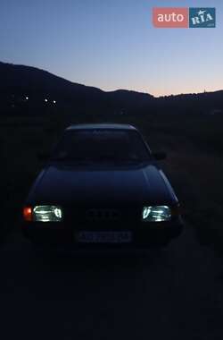 Седан Audi 80 1986 в Виноградове