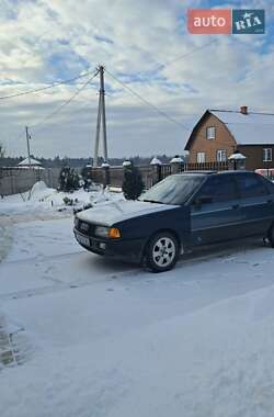 Седан Audi 80 1986 в Рокитном