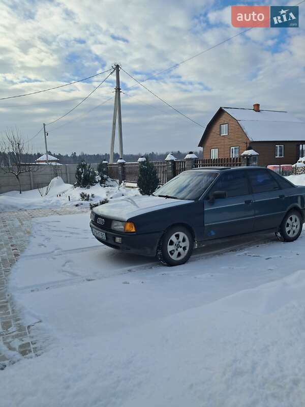 Седан Audi 80 1986 в Рокитном