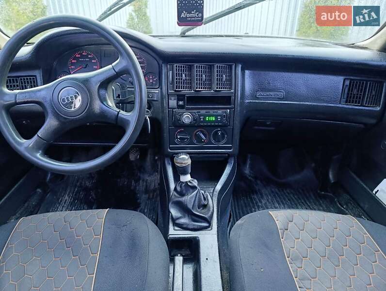 Седан Audi 80 1989 в Чернівцях