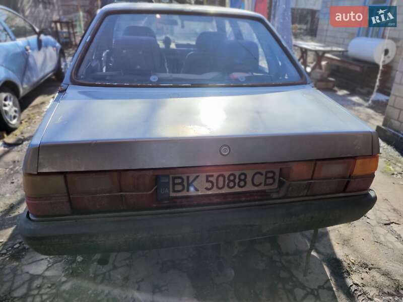 Седан Audi 80 1986 в Вольнянске