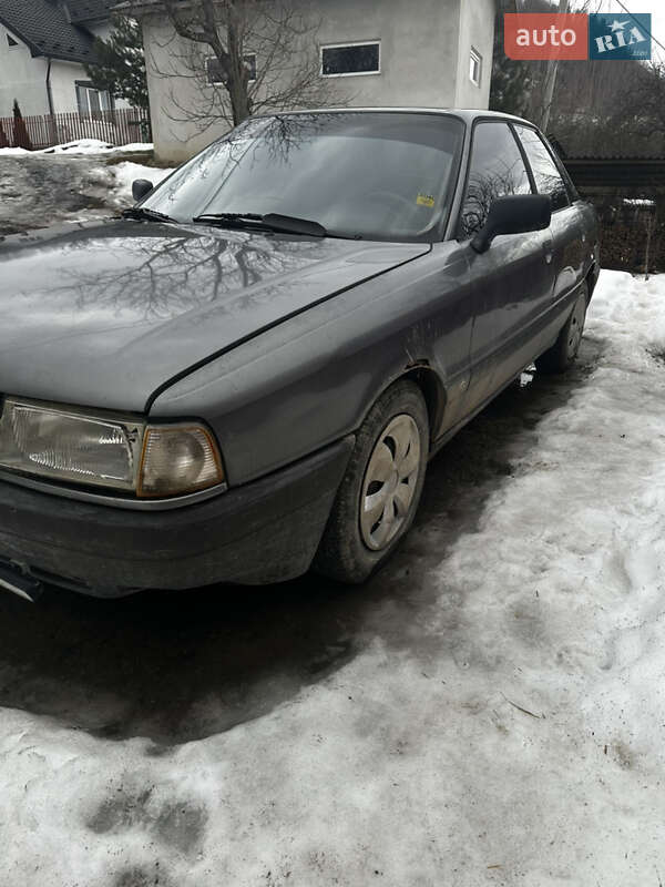 Седан Audi 80 1988 в Надвірній