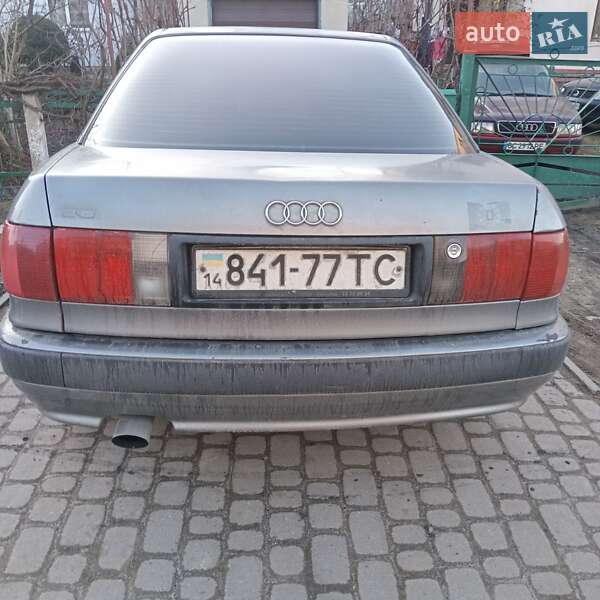 Седан Audi 80 1994 в Жовкве