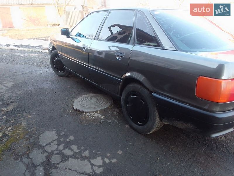 Седан Audi 80 1986 в Ковеле