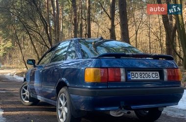Седан Audi 80 1988 в Кременце