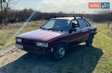 Седан Audi 80 1982 в Ужгороде