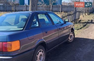 Седан Audi 80 1988 в Носовке