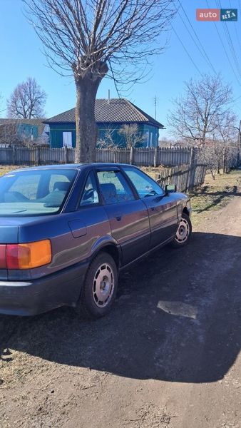 Седан Audi 80 1988 в Носовке