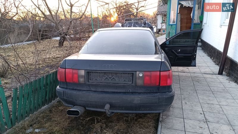Седан Audi 80 1989 в Полтаві