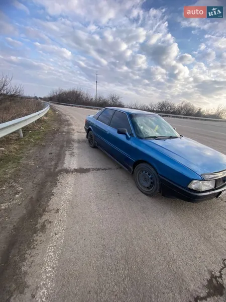 Audi 80