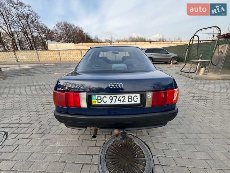 Седан Audi 80 1988 в Стрые