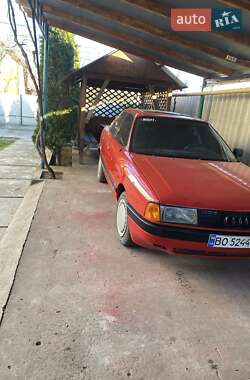 Седан Audi 80 1988 в Виноградове