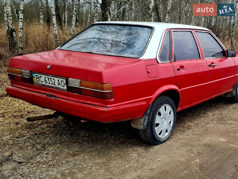 Седан Audi 80 1981 в Ратному