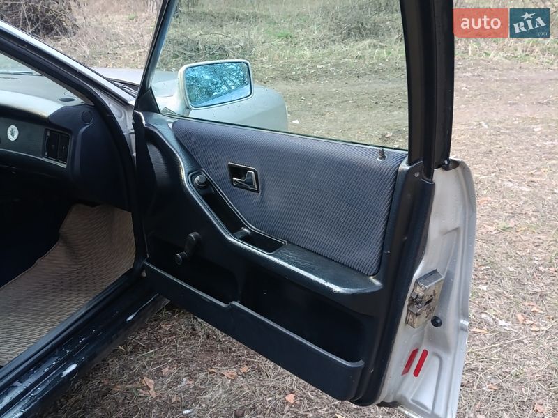 Седан Audi 80 1988 в Богодухове