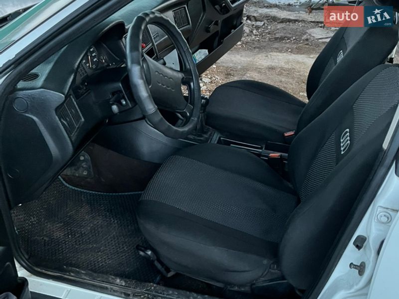 Седан Audi 80 1991 в Володимирі