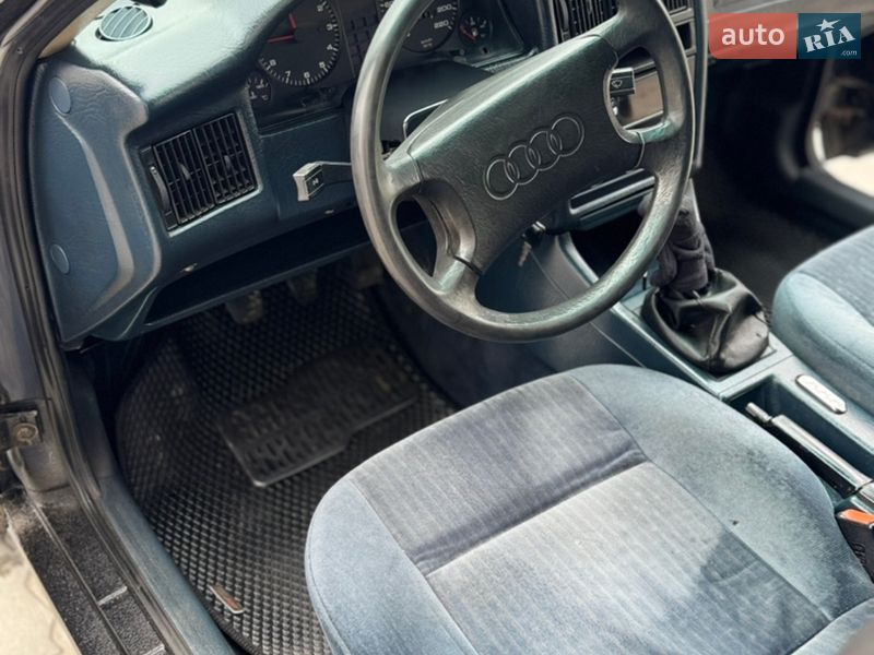 Седан Audi 80 1989 в Бориславі