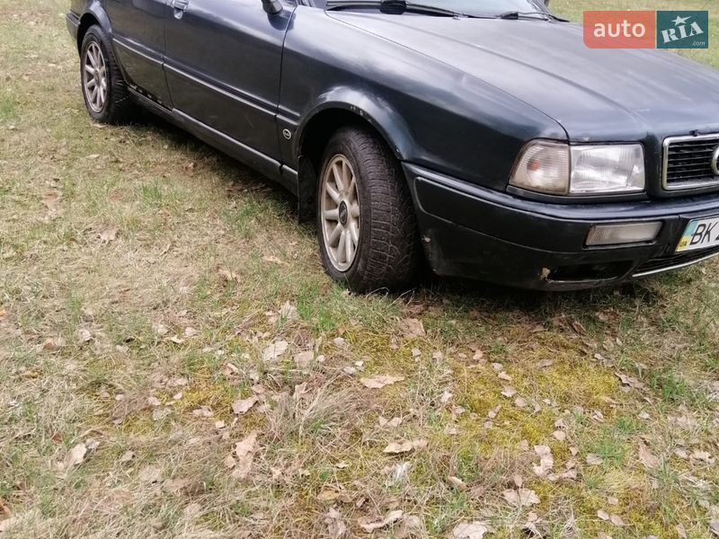 Универсал Audi 80 1993 в Вараше
