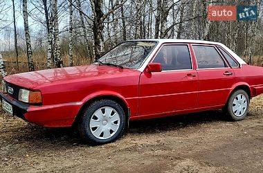 Седан Audi 80 1981 в Ратным