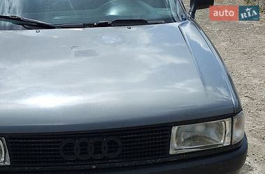 Седан Audi 80 1987 в Томаковке