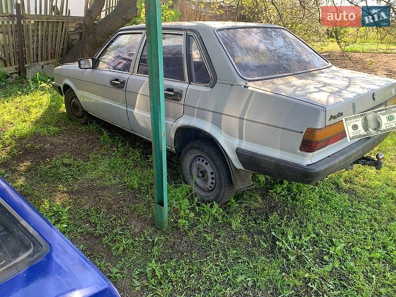 Седан Audi 80 1980 в Дніпрі