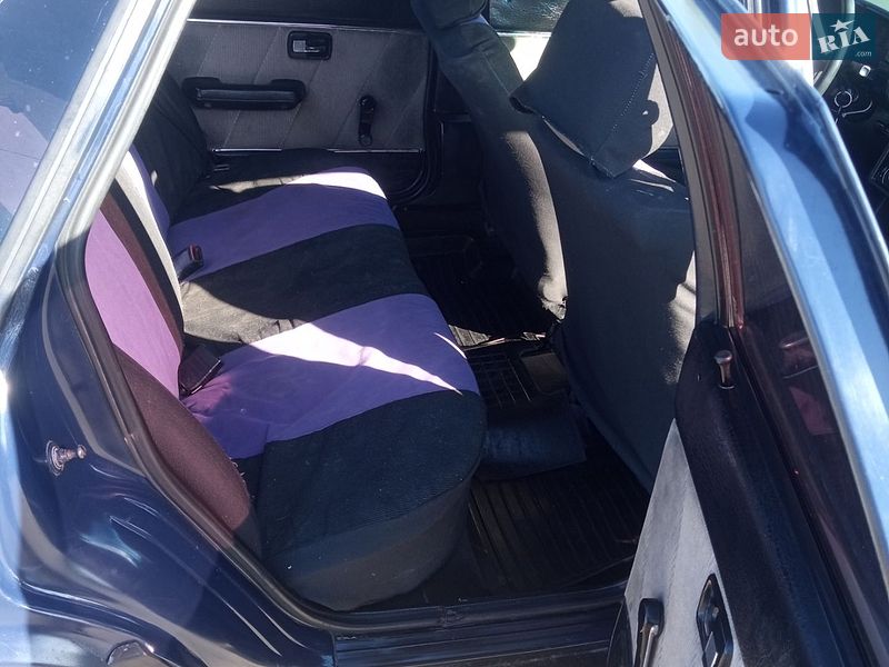 Седан Audi 80 1985 в Виноградові