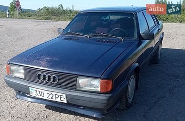 Седан Audi 80 1985 в Виноградові