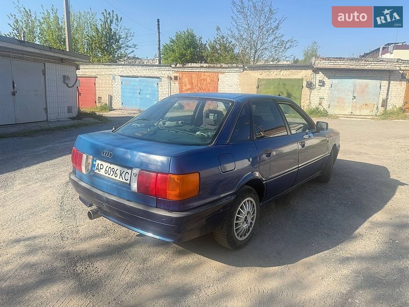 Седан Audi 80 1988 в Запоріжжі