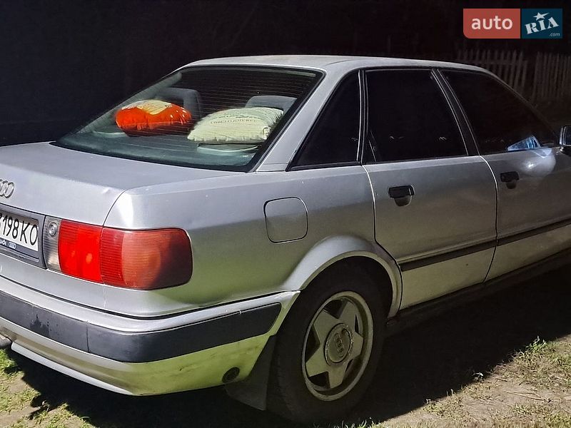Седан Audi 80 1994 в Василькове