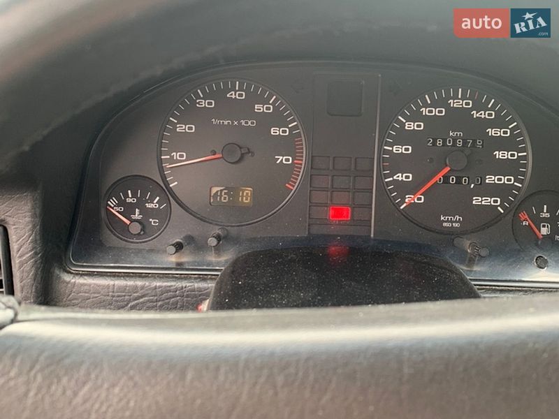 Седан Audi 80 1990 в Чернівцях