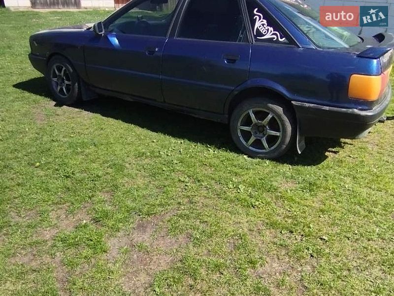 Седан Audi 80 1989 в Беляевке