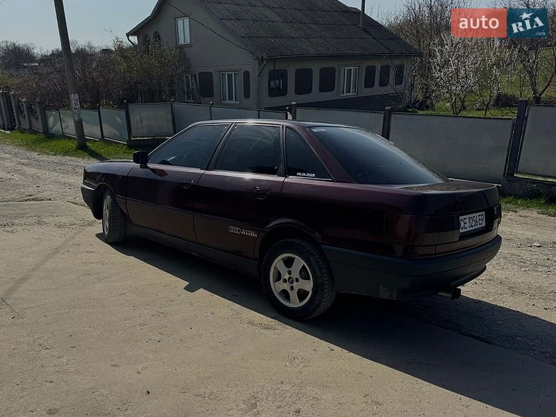 Седан Audi 80 1990 в Кельменцах