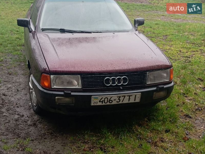 Седан Audi 80 1990 в Черновцах