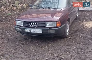 Седан Audi 80 1990 в Черновцах
