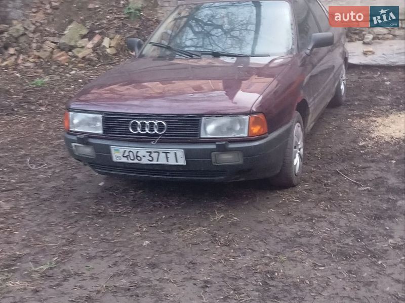 Седан Audi 80 1990 в Черновцах
