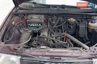 Седан Audi 80 1990 в Черновцах