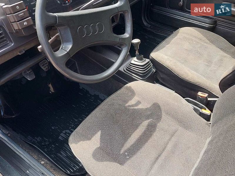 Седан Audi 80 1984 в Володимирі