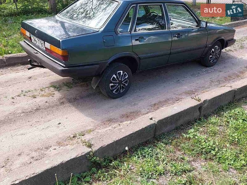Седан Audi 80 1984 в Володимирі