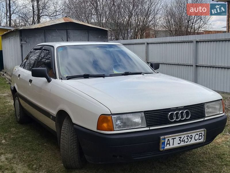 Седан Audi 80 1988 в Надворной