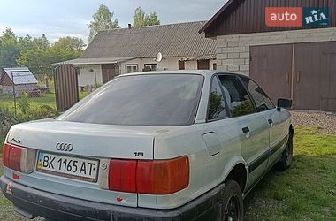 Седан Audi 80 1987 в Томашгороде