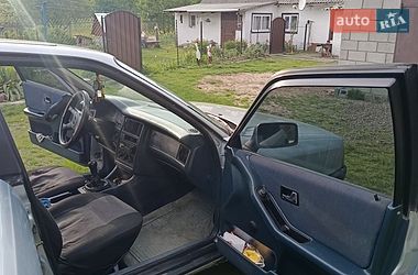 Седан Audi 80 1987 в Томашгороде