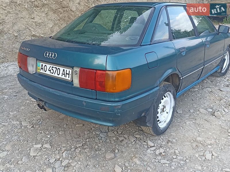 Седан Audi 80 1988 в Ивано-Франковске